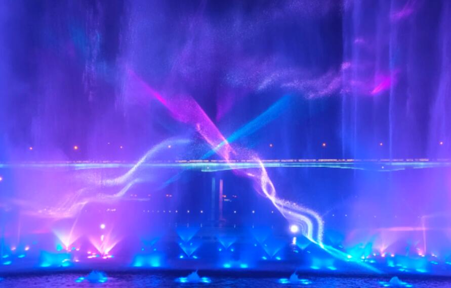 什么是全息水幕电影？水雾介质投影您见过吗？